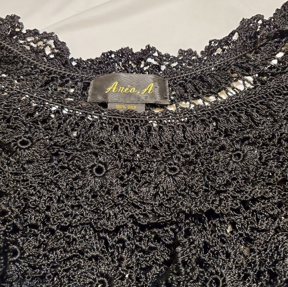 Aneo.A black lacey top - Picture 6 of 9